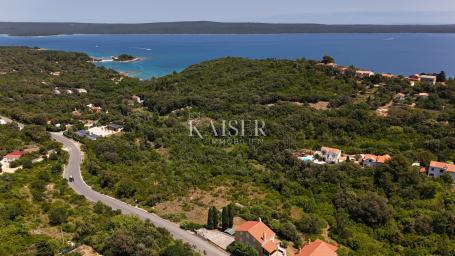 Sveti Jakov, otok Lošinj - zemljište 2000 m2 s pogledom na more