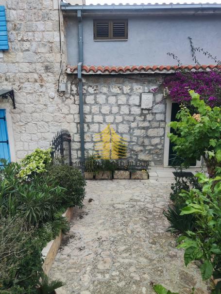 Kuća, Prodaja, Split, Varoš, 45. 88m2, U nizu