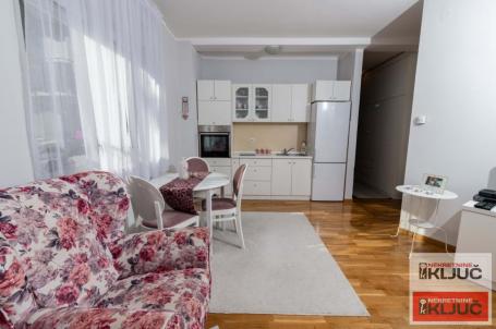 GRBAVICA, 34m2 + terasa, Jednoiposoban, Namešten