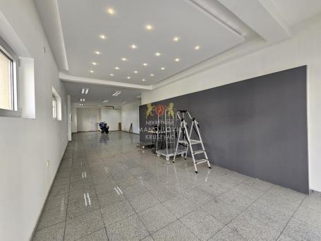 Lokal (poslovni prostor) u širem centru