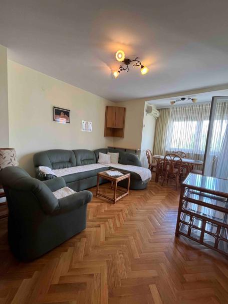 Dvoiposoban stan , Grbavica , 60m2