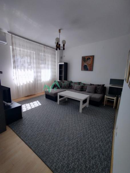 Izdavanje, Stan, 27m2 , Centar