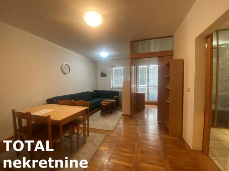 NOVI SAD - BULEVAR - 38. 00 m2