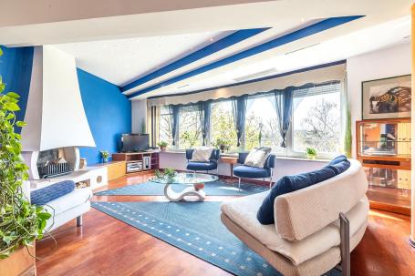 Zagreb, Trešnjevka, Drenovačka, VMD-ova zgrada, prekrasan četverosobni penthouse, sa garažom, 145 m2