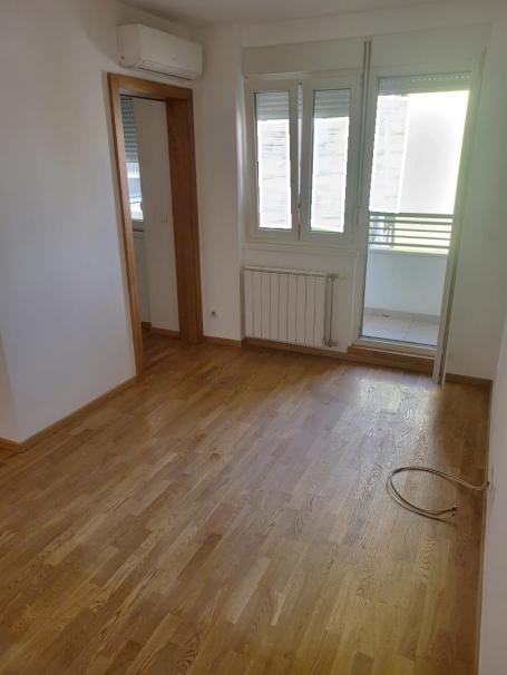 Novi Sad, Grbavica-Liman IV, odličan manji jednoiposoban stan u novijoj zgradi na Bulevaru Cara Laza
