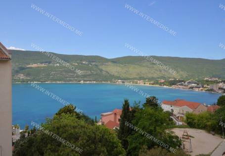 Prodaje se jednoiposoban stan sa pogledom na more – Crveni Krst, Herceg Novi