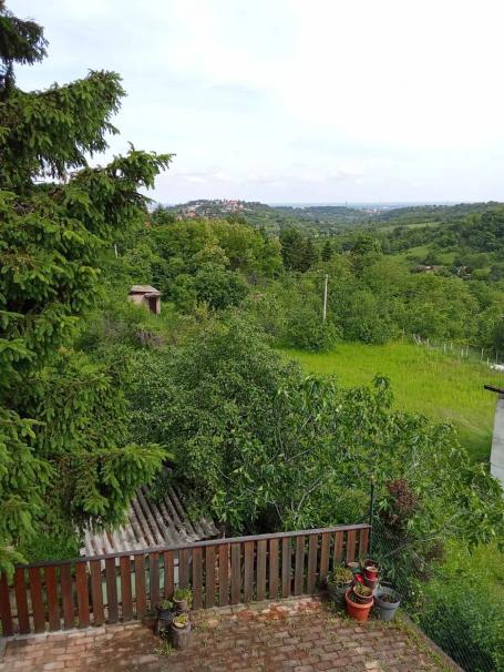 Prodaje se odlična vikendica na Popovica