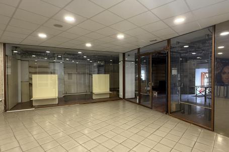 Osijek, Centar grada, poslovni prostor površine 82 m2, 1. kat
