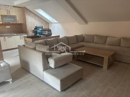Petlovo brdo, Miladina Petrovića, 250m2 ID#1512