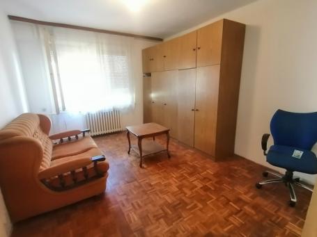Prodaje se uknjižen dvosoban stan 53m2, prvi sprat - Detelinara