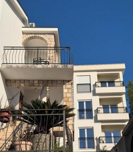For sale, an apartment of 75 m² in Gornji Kalimanje, Tivat