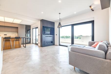 Zagreb, Maksimir, Remete, luksuzan četverosoban penthouse NKP 150 m2 + garaža + 2VPM
