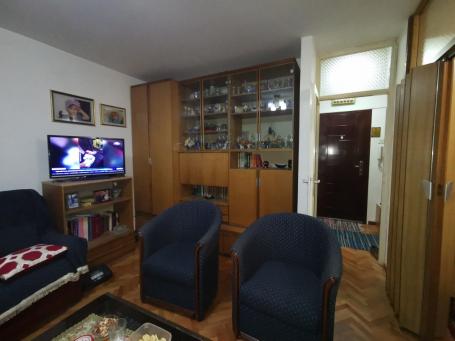 Trosobni stan kod Delte