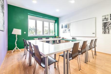 Zagreb, Donji grad, poslovni prostor 100 m2 u visokom prizemlju održavane zgrade
