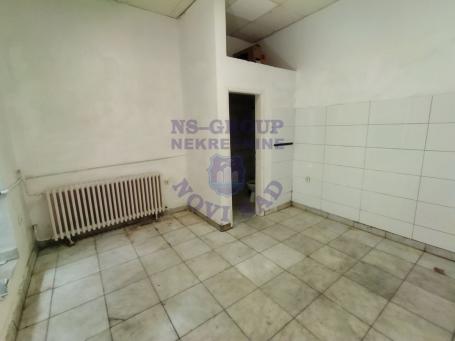 Garsonjera u samom centru, Novi Sad!