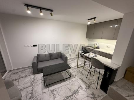 Izdaje se odličan duplex stan kod Čaira, 60m2