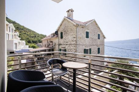 Izdavanje, Stan, 70m2 , Opatovo