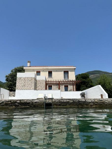Prodaja, Kuća, 110m2 , Herceg Novi