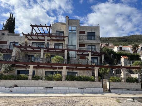 Prodaja, Kuća, 330m2 , KRAŠIĆI