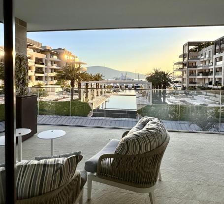 Izdavanje, Stan, 160m2 , Porto Montenegro