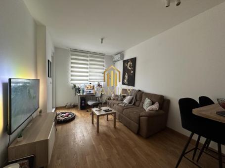 Izdaje se 1. 5 soban stan, Kej Garden, 40m2 + PET FRIENDLY