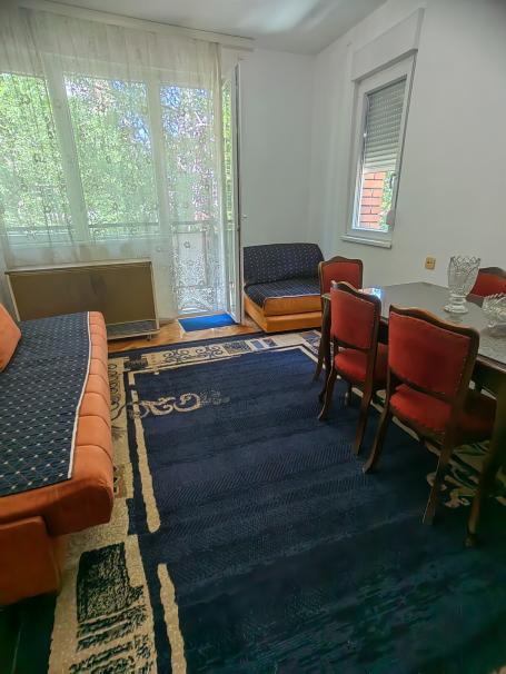 Dvosoban stan na Bulevaru Nemanjića