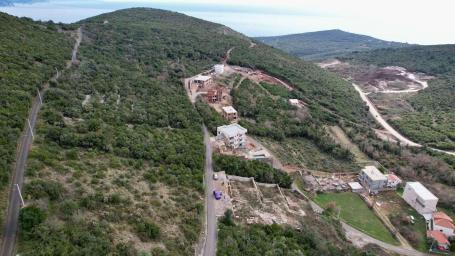 Urbanizovano zemljiste 1150m² sa pogledom na more-Višnjeva, Kotor