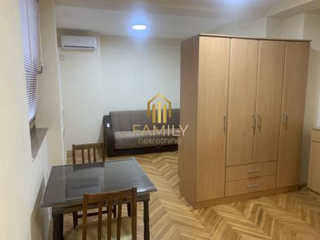 Izdaje se garsonjera 22m2, Petra Drapšina