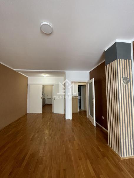 Izdavanje stana  – odlična lokacija, 41 m² sa parking mestom