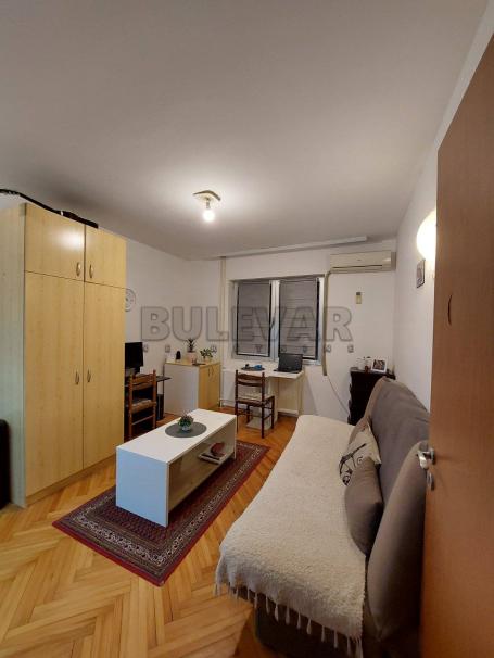Izdaje se odlična garsonjera kod Doma Zdravlja, 22m2