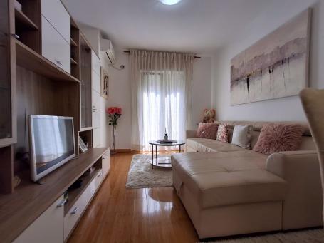 Jednosoban namješten stan, 44m2, Vezirov most, Podgorica
