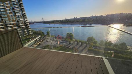 BW Residences. Office with Riverview, Pool and Gym