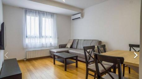 Kompletno opremljen stan u novoj, mirnoj zgradi