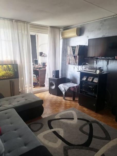 Uknjižen 2, 0 stan, Blok 45