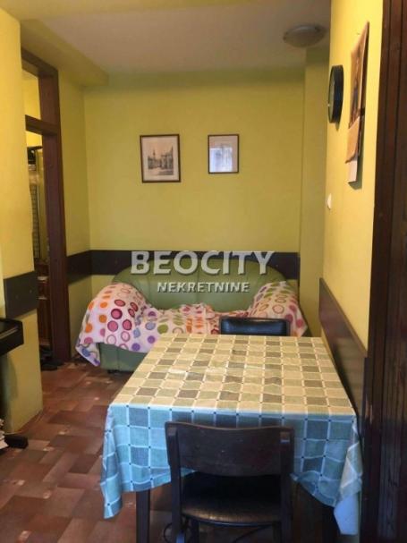 Novi Sad, Centar, Spens , 2. 0, 46m2, 120000EUR