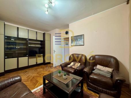 Bulbuder-Laze Kostića, 54m2, odličan