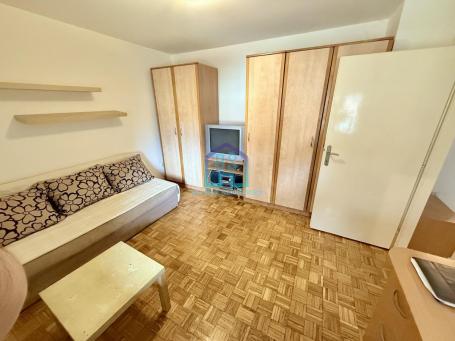 Jednosoban stan kod crkve na Novom naselju