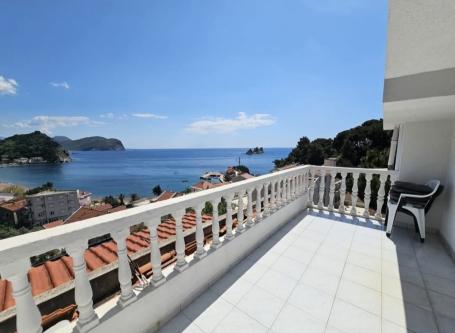 Jednosoban stan sa dve terase i otvorenim pogledom na more, Budva, Petrovac