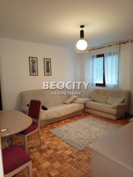 Novi Sad, Novo Naselje, Momčila Tapavice, 1. 5, 45m2, 350EUR