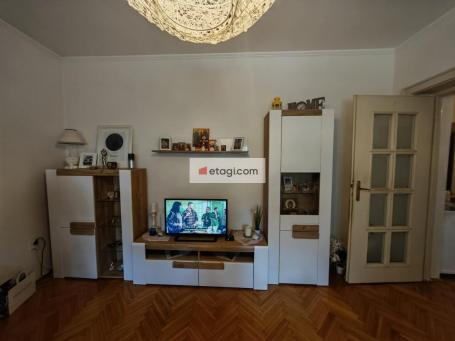 Prodaje se fantastičan 2. 5 stan sa visokim plafonima, ušuškan u ekstra zoni na Dedinju