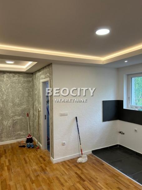 Zvezdara, Kaluđerica, , 1. 5, 33m2, 60000EUR