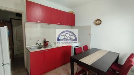 Izdavanje, Stan, 30m2 , Centar