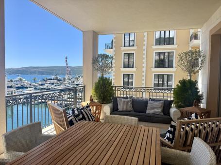 Izdavanje, Stan, 223m2 , Porto Montenegro