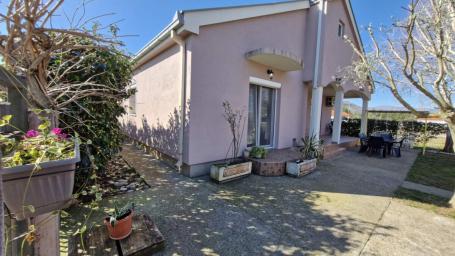 Kuca, 150m2, Tolosi