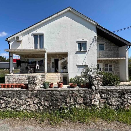 Kuca, 375m2, Donja Gorica - PRODAJA