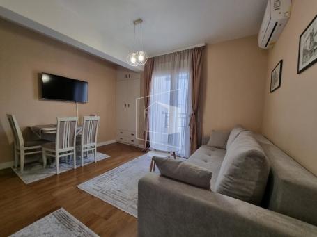 Lijepo namještena garsonjera, 23m2, Tološi, Podgorica