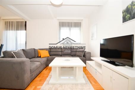 Dvosoban stan 70m2 + 3 parking, Vezirov Most - Podgorica