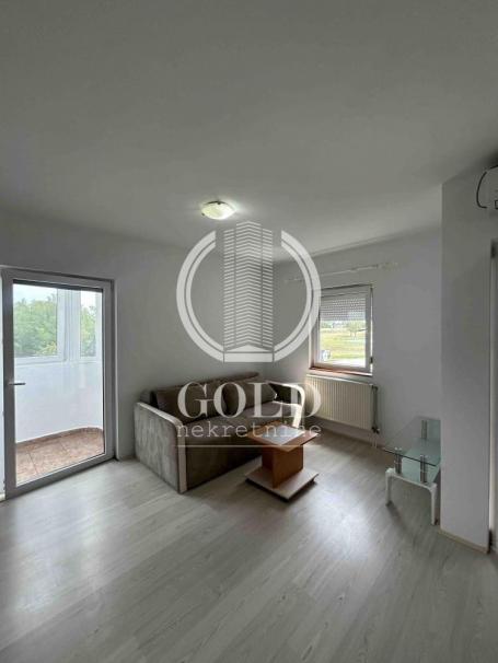 Prodaja stana na Salajci. Uknjizen! 31m2. Kljuc u kancelariji! ID#10474