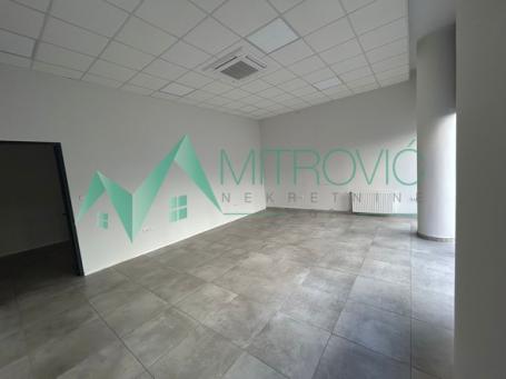 Izdavanje, Poslovni prostor, 257m2 , Grbavica