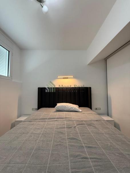 Izdaje se – Trosoban stan 90 m² do sezone, Centar IS248BD